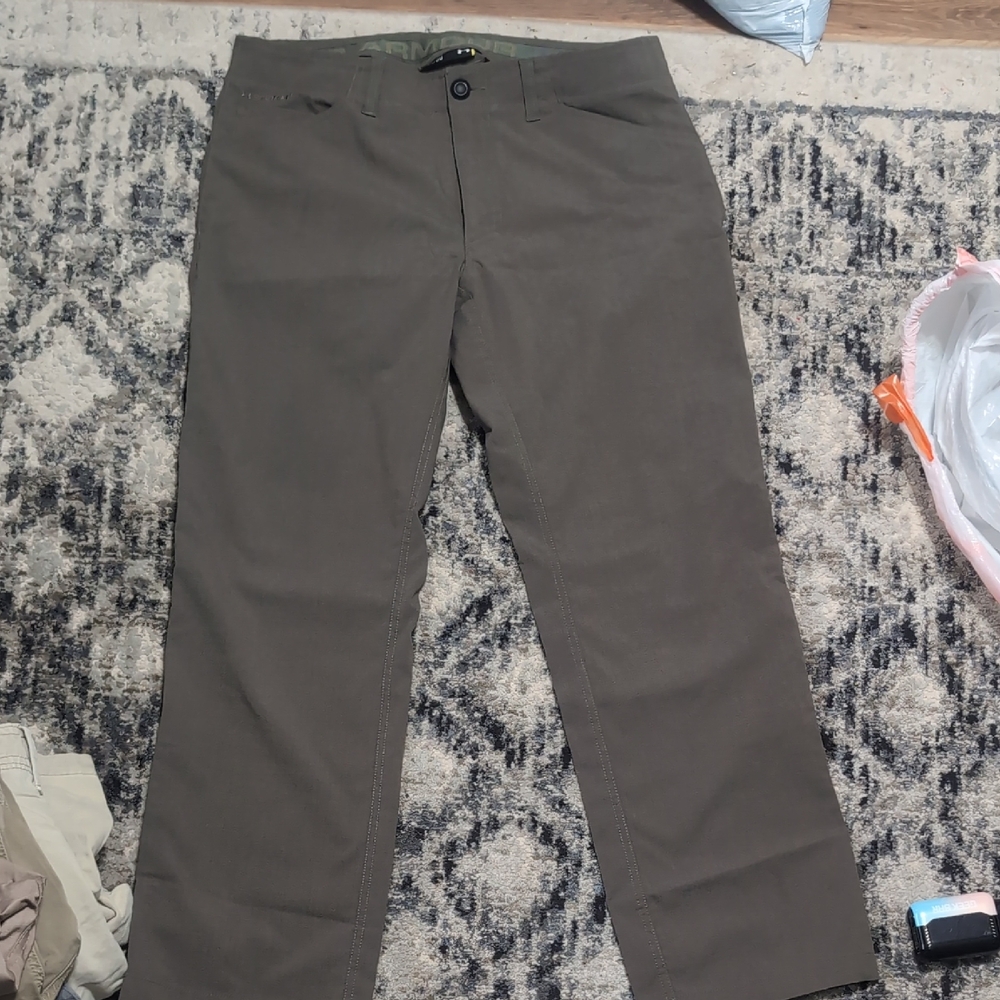 Under Armour Men's Khaki Chinos